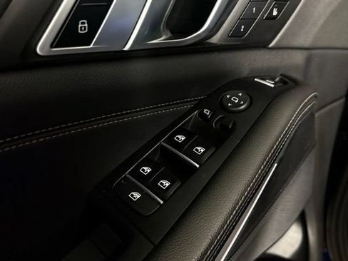 Used 2022 BMW X5 sDrive40i w/ M Sport Package RWD image 31
