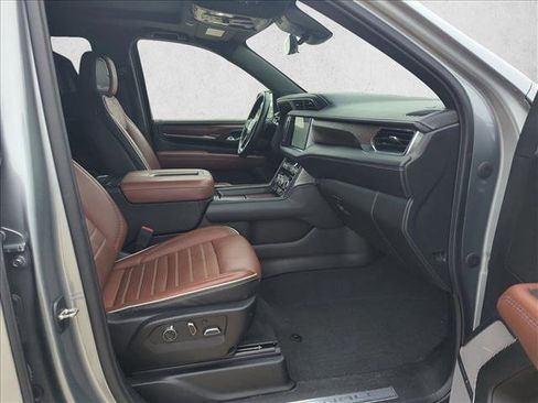 Used 2023 GMC Yukon XL Denali Ultimate image 23