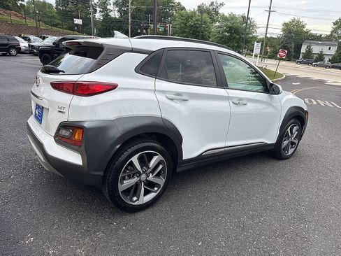 Used 2021 Hyundai Kona Limited AWD/4WD image 4