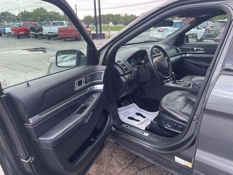 Used 2018 Ford Explorer Sport AWD/4WD image 9