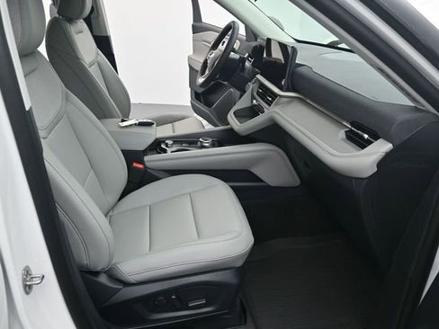 New 2026 Ford Explorer Active w/ Active Comfort Package image 16
