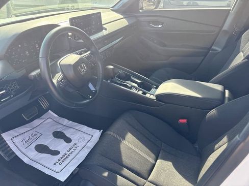 Used 2025 Honda Accord Sport image 16