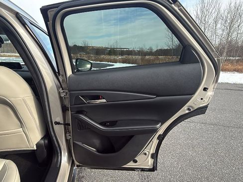 Certified 2024 MAZDA CX-30 AWD 2.5 S w/ Preferred Package image 19