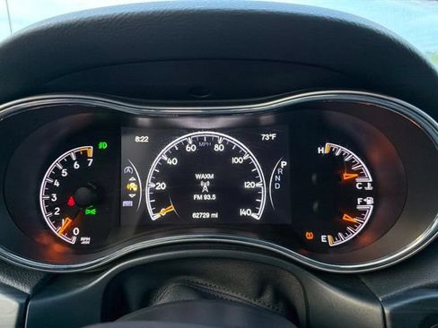 Used 2020 Jeep Grand Cherokee Laredo AWD/4WD image 14