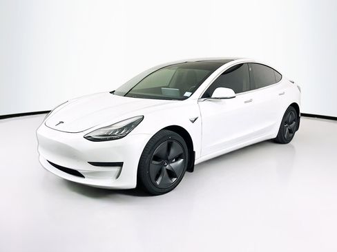 Used 2019 Tesla Model 3 Standard Range Plus RWD image 3