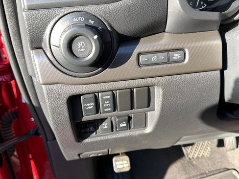 Used 2021 Nissan Titan PRO-4X w/ Pro-4x Convenience Package AWD/4WD image 14