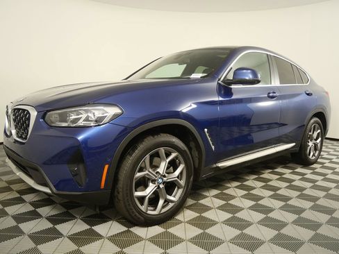 Certified 2024 BMW X4 xDrive30i image 8