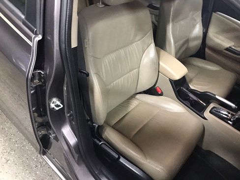 Used 2013 Honda Civic EX-L image 20