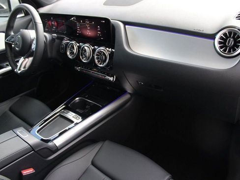 Certified 2026 Mercedes-Benz GLA 250 image 33