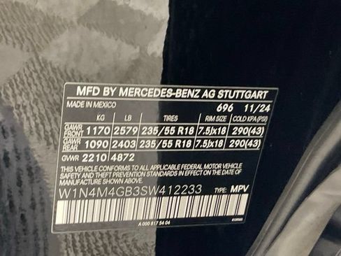 Used 2025 Mercedes-Benz GLB 250 image 25