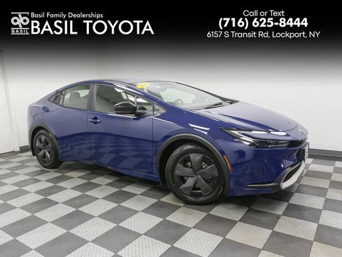 Used 2024 Toyota Prius Prime FWD image 1