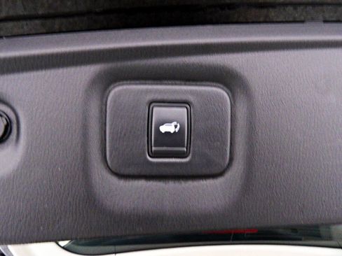 Used 2019 INFINITI QX60 Pure AWD/4WD image 15