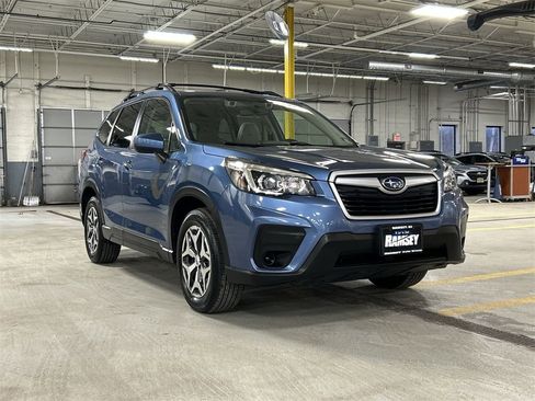 Used 2019 Subaru Forester Premium w/ All-Weather Package image 1