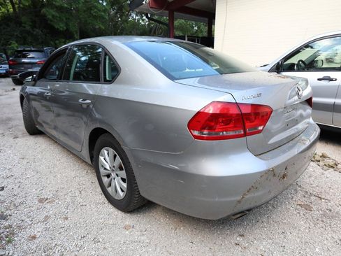 Used 2012 Volkswagen Passat 2.5 S FWD image 8