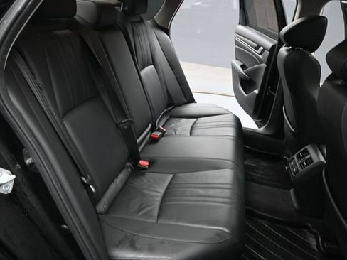 Used 2022 Honda Accord Touring image 14