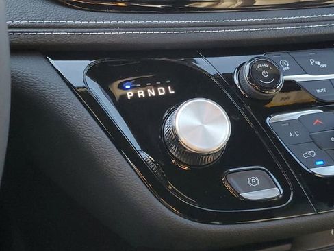 New 2026 Chrysler Pacifica Select image 11