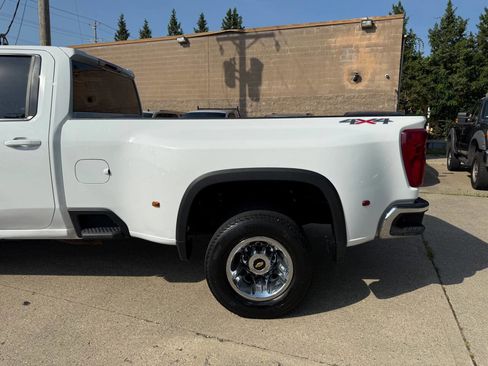 Used 2022 Chevrolet Silverado 3500 LT w/ Convenience Package image 63