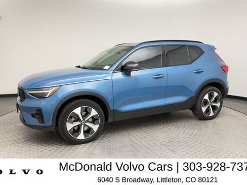 Certified 2024 Volvo XC40 B5 Plus w/ Protection Package Premier AWD/4WD image 6