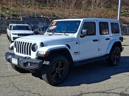 Certified 2021 Jeep Wrangler Unlimited Sahara AWD/4WD image 3