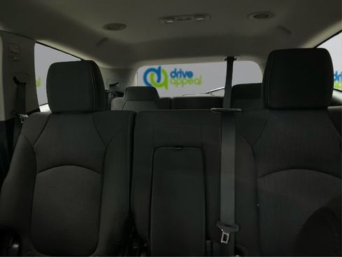 Used 2016 Chevrolet Traverse LT w/ LPO, 'HIT The Road' Package AWD/4WD image 19