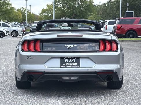 Used 2020 Ford Mustang Premium RWD image 5