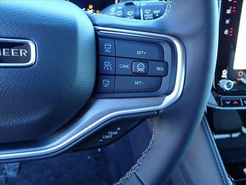 New 2026 Jeep Grand Wagoneer w/ Premium Group I image 17