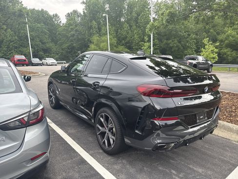 Used 2023 BMW X6 M50i w/ Dynamic Handling Package AWD/4WD image 10