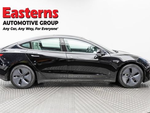 Used 2020 Tesla Model 3 Standard Range RWD image 4