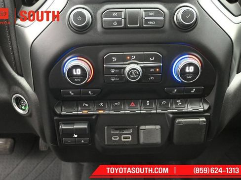 Used 2019 Chevrolet Silverado 1500 LTZ AWD/4WD image 20