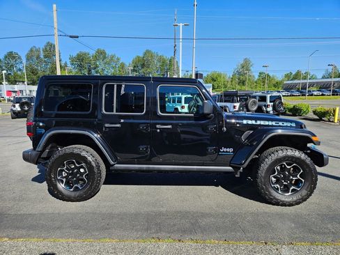 Used 2023 Jeep Wrangler Unlimited Rubicon 4xe w/ Cold Weather Group AWD/4WD image 6