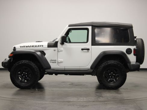 Used 2018 Jeep Wrangler Sport AWD/4WD image 5