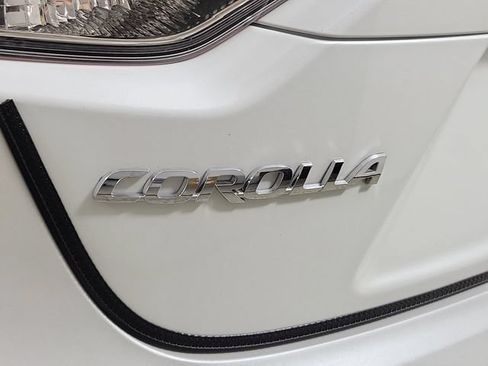 Used 2024 Toyota Corolla SE FWD image 9