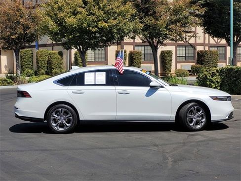 Used 2024 Honda Accord EX image 4