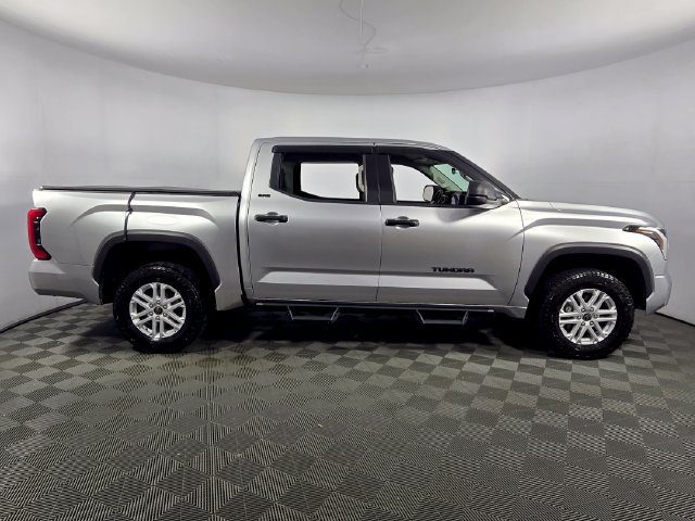 Used 2022 Toyota Tundra SR5 AWD/4WD image 10