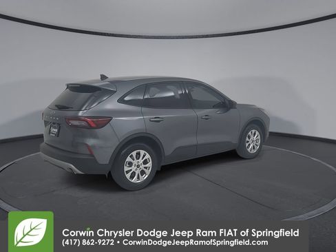 Used 2025 Ford Escape Active w/ Cold Weather Package image 15