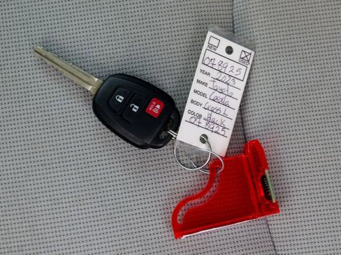 Used 2023 Toyota Corolla Cross L image 55