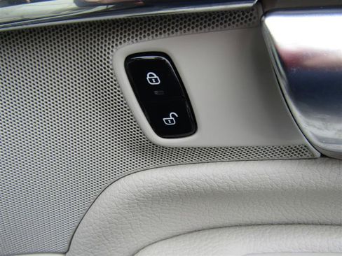 Used 2018 Volvo XC90 T5 Momentum w/ Convenience Package image 42