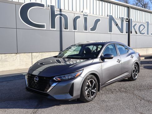 Used 2024 Nissan Sentra SV image 1