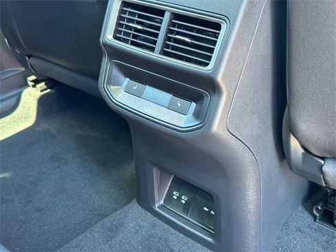 New 2026 Volkswagen Atlas Cross Sport SEL Premium R-Line image 25