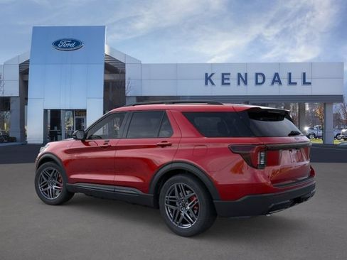 Used 2026 Ford Explorer ST-Line w/ ST-Line Street Pack AWD/4WD image 4