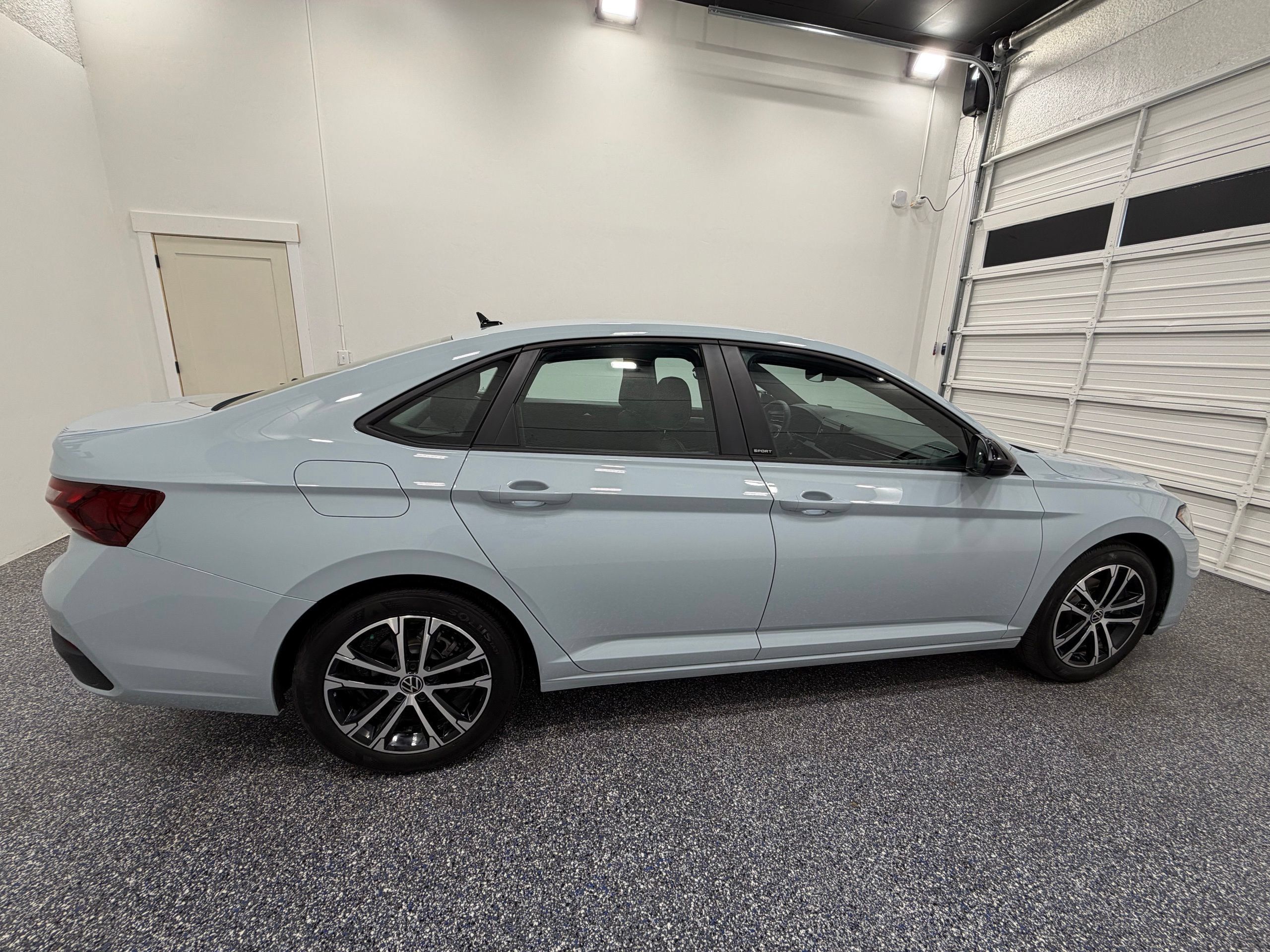 Used 2026 Volkswagen Jetta Sport FWD image 7