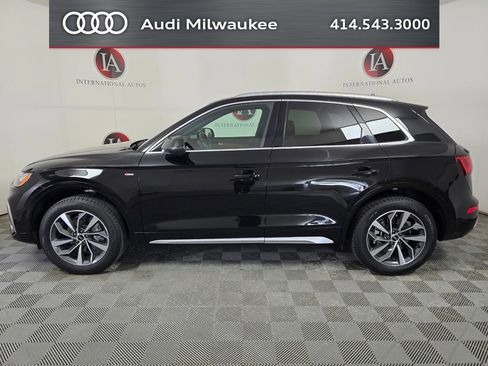 Used 2023 Audi Q5 2.0T Premium w/ Convenience Package AWD/4WD image 6