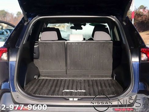 Used 2020 Toyota RAV4 XLE image 16