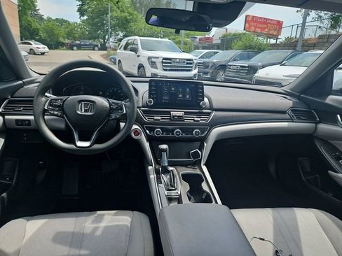 Used 2018 Honda Accord EX image 7