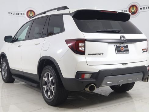 Used 2023 Honda Passport TrailSport image 4