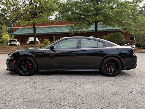 Used 2018 Dodge Charger R/T RWD image 8