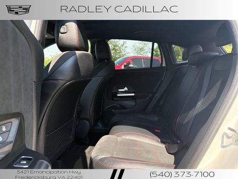 Used 2021 Mercedes-Benz GLA 250 4MATIC w/ AMG Line Exterior image 10