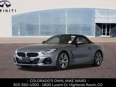 Used 2025 BMW Z4 sDrive30i image 1