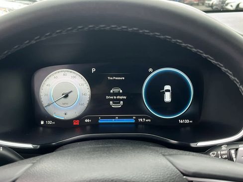 Used 2023 Hyundai Santa Fe SEL w/ Premium Package image 14