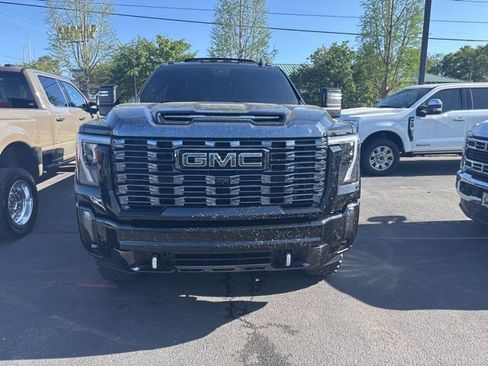 Used 2024 GMC Sierra 2500 Denali Ultimate w/ Max Trailering Package image 7